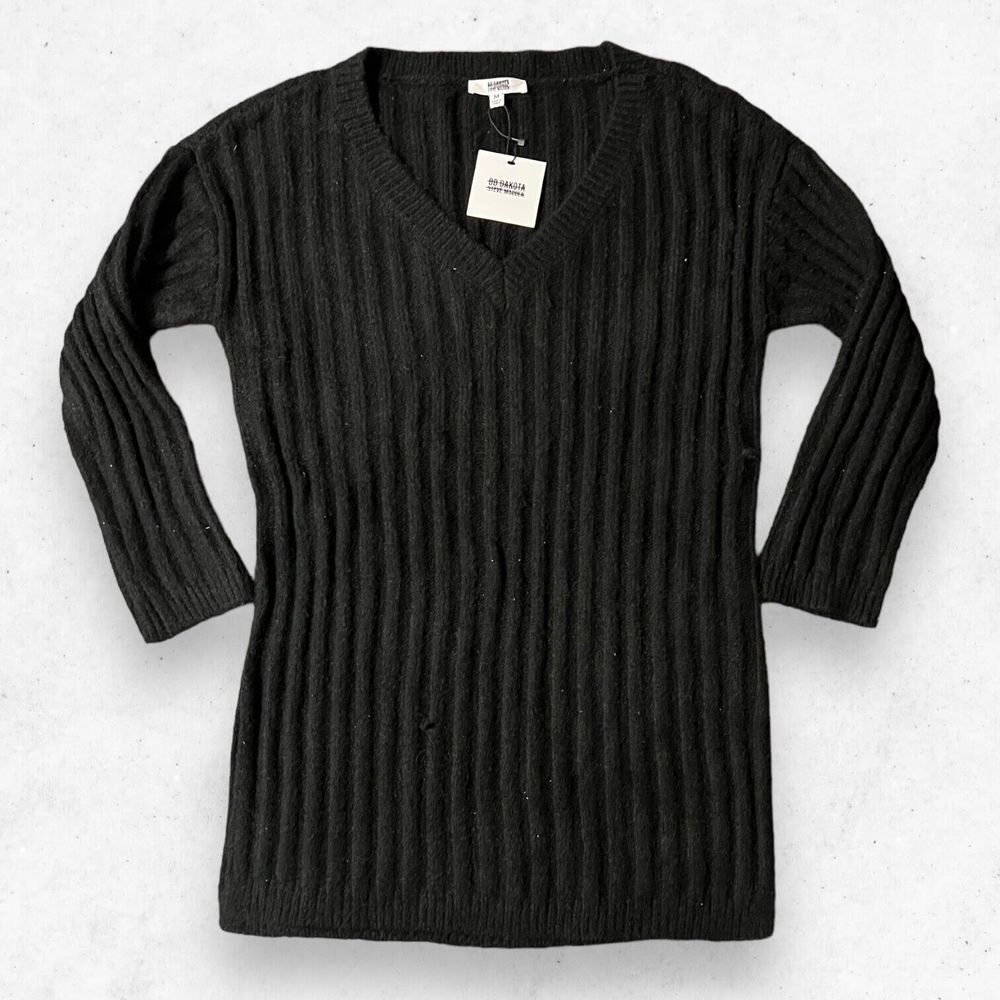 BB Dakota By Steve Madden Women's Long Sleeve Sweater Size M V Neck Open‎ Sides